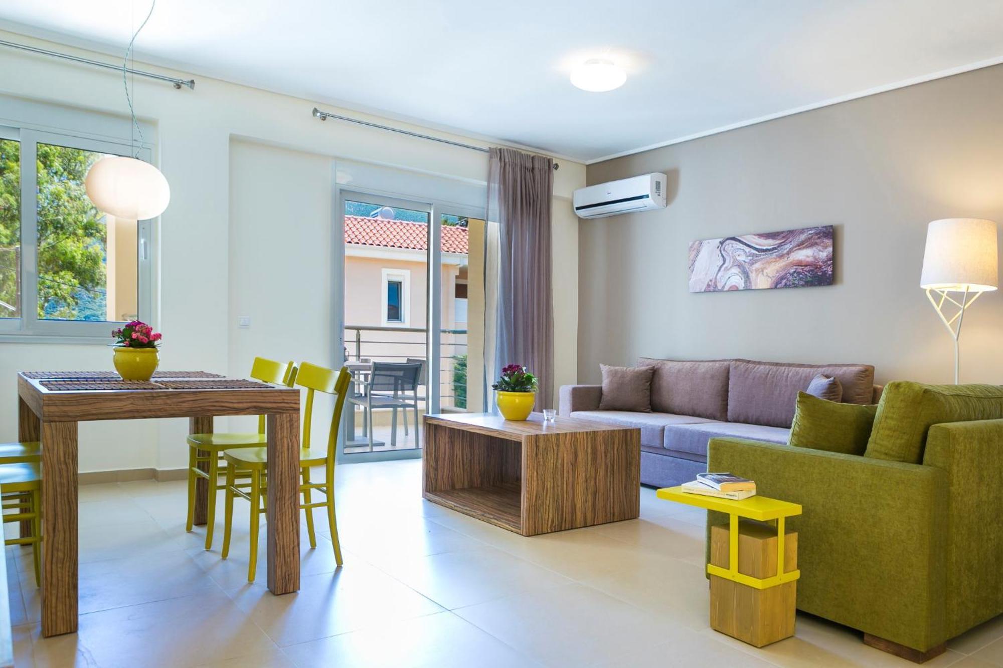 Meliti Waterfront Suites 凯法米洛斯 外观 照片