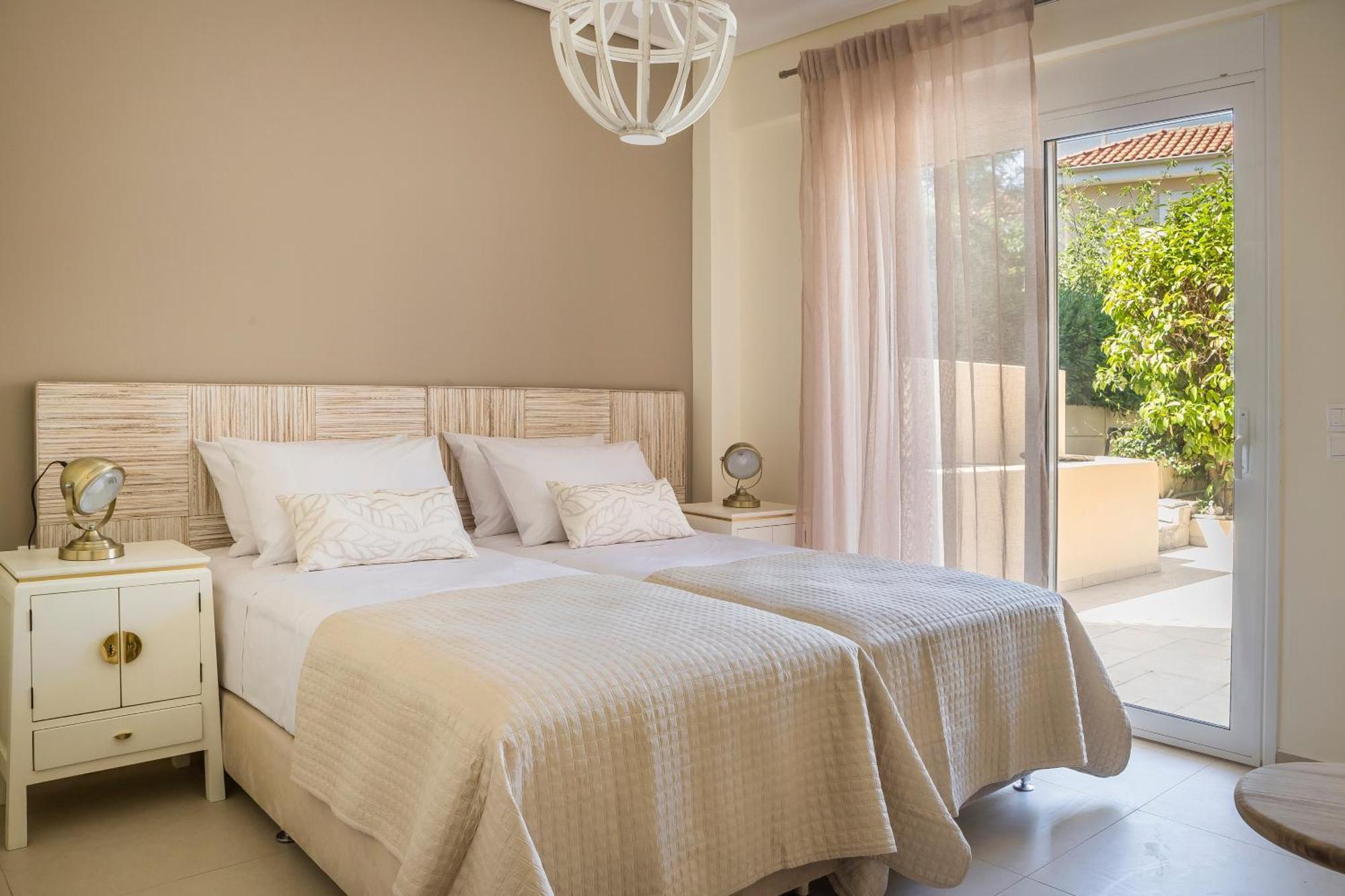 Meliti Waterfront Suites 凯法米洛斯 外观 照片